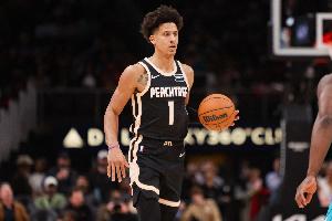 卡斯尔：雷霆喜欢高压防守 但我的失误很多都是非受迫性的